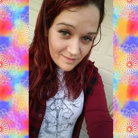 Meet your Posher, Renée - Picture 1 of 1